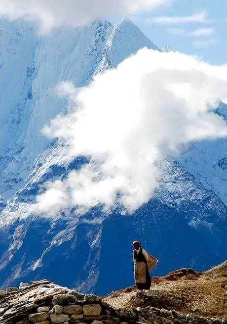 西藏小巷深处的风情秘境小店